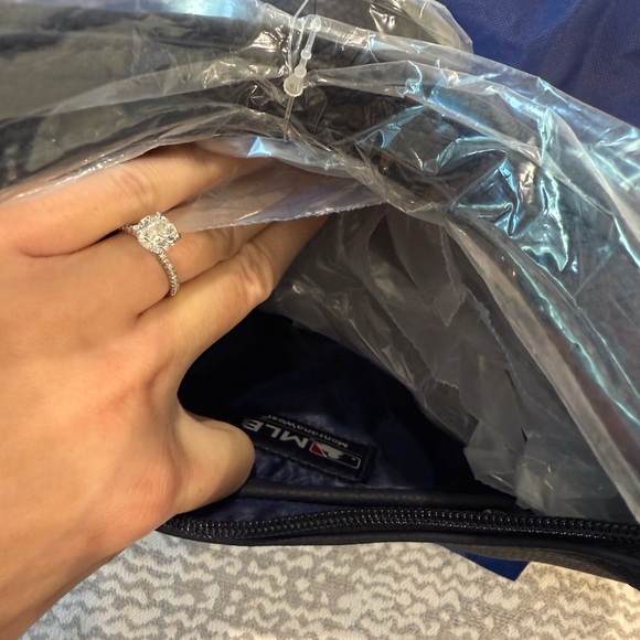 NWT Atlanta Braves baseball bag - Picture 4 of 4